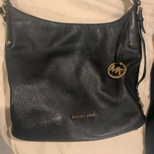 Black aunthentic micheal Kors shoulder bag